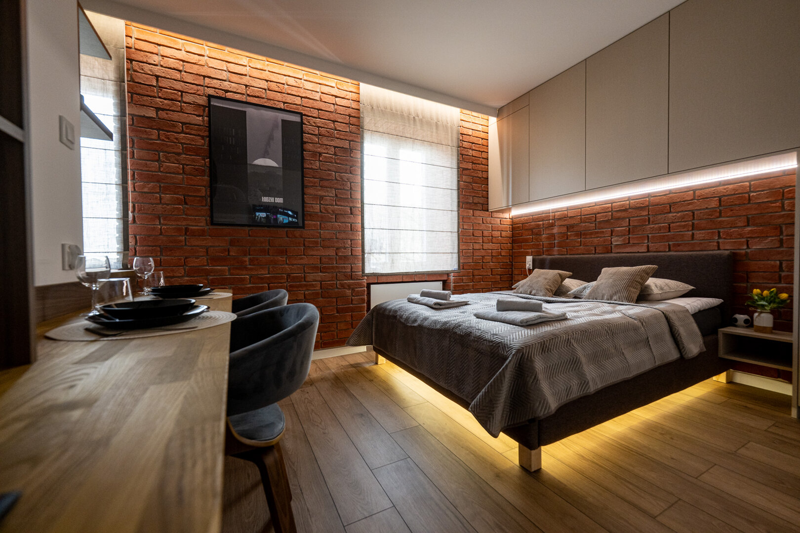 Brick Loft Studio | stylowy apartament dla dwojga
